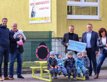ASB-Natur-Kindertagesstätte „Friedrich Fröbel“ erhält symbolischen Scheck