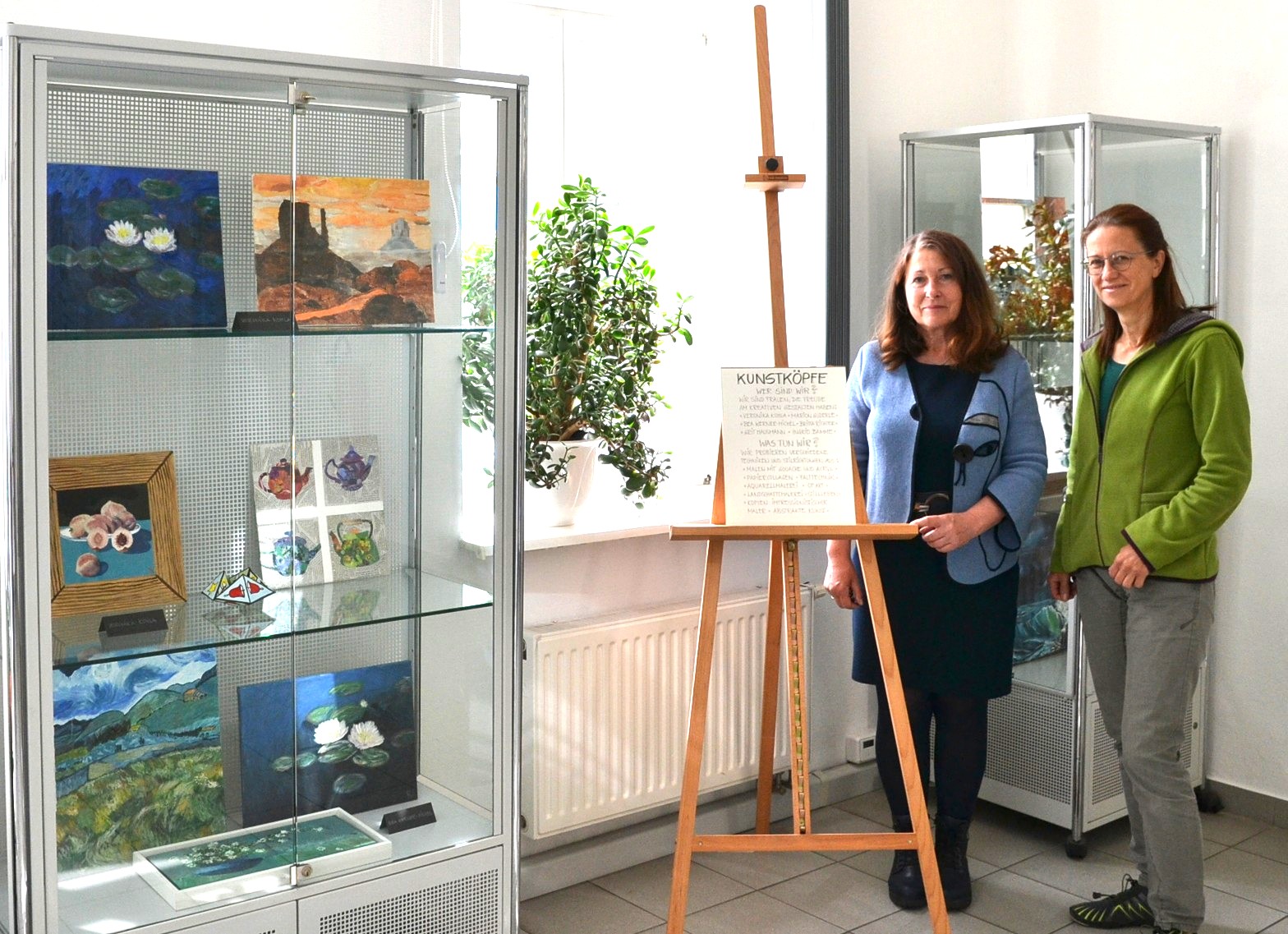 Kunstköpfe Foyer Rathaus