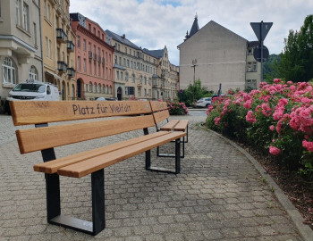 Bank Platz für Vielfalt