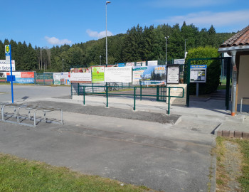 barrierefr Zugang Waldstadion ohne Leute