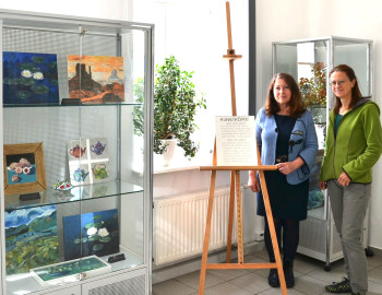 Kunstköpfe Foyer Rathaus